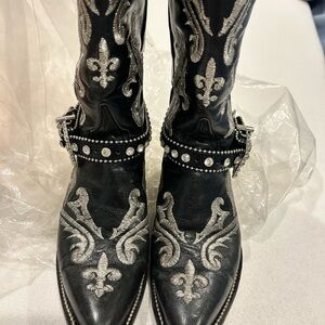 Ferrini LEATHER Black and Silver Embroidered Heeled Boots